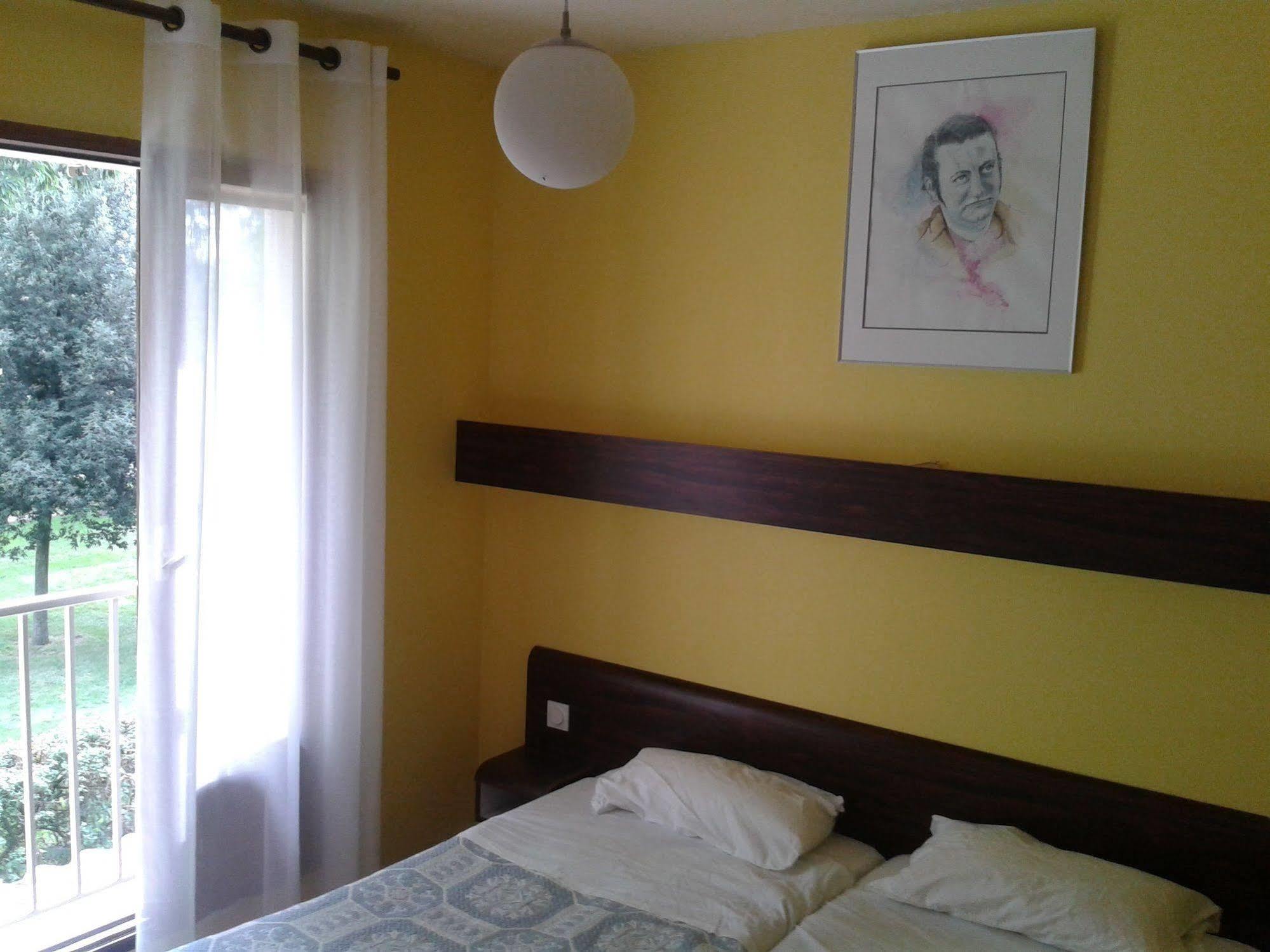 קולומייר Friendly Auberge מראה חיצוני תמונה